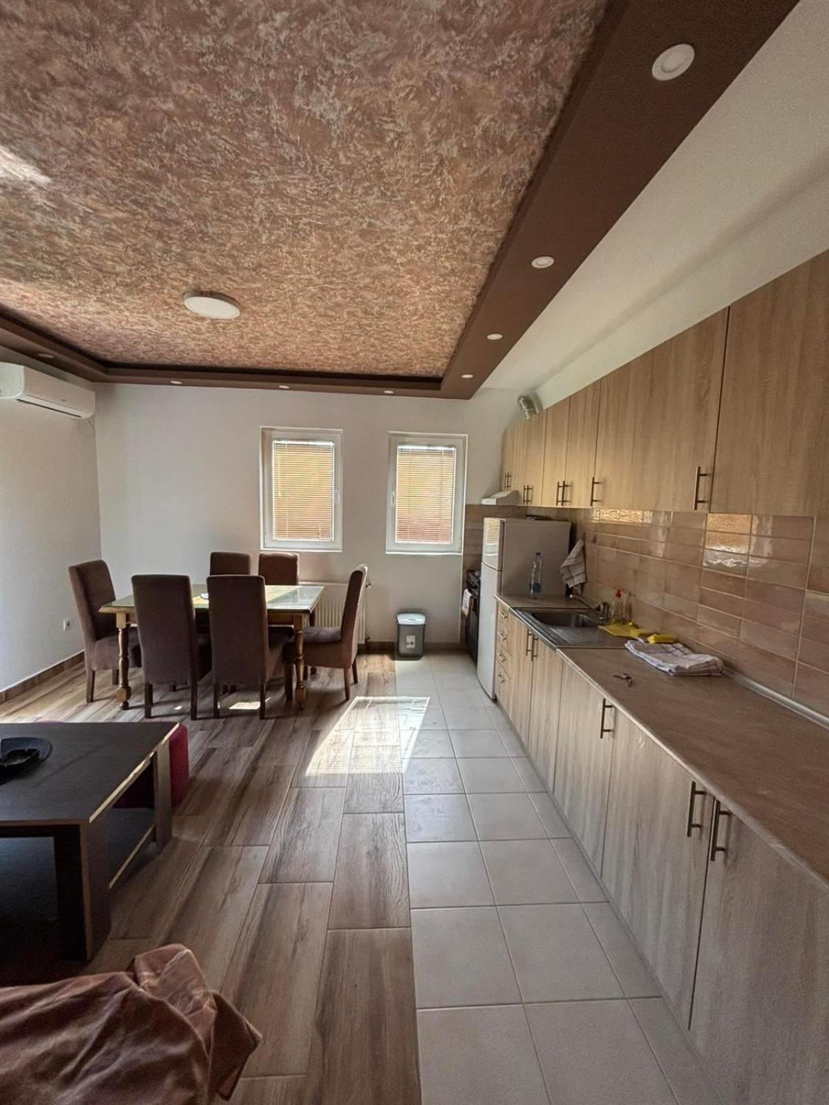 Dp Lux Apartman Obrenovac 外观 照片